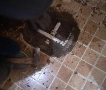 扬州市卫生间漏水维修公司为您分享下卫生间渗水如何处理及注意事项